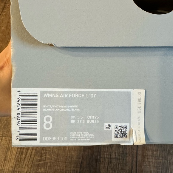 White Nike Air Force 1 - Picture 6 of 6